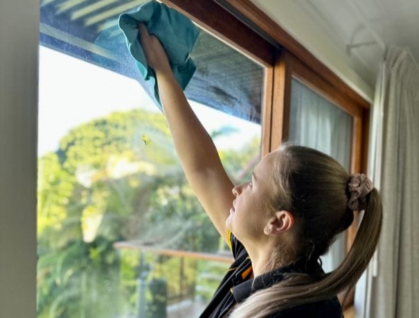Bond cleaning service in Nundah